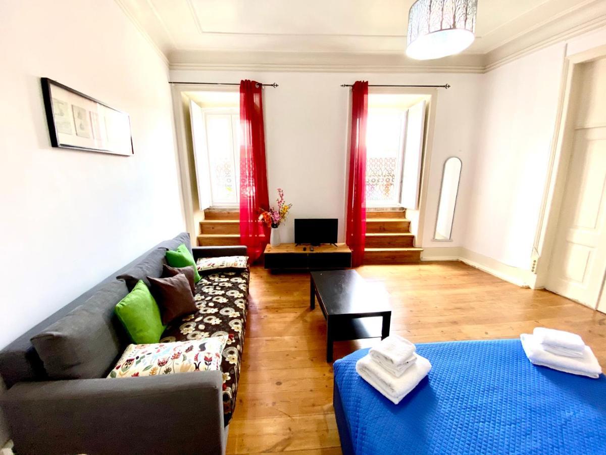 Classic Chiado 1 - Central Guest House Room With Shared Bathroom Lisboa المظهر الخارجي الصورة
